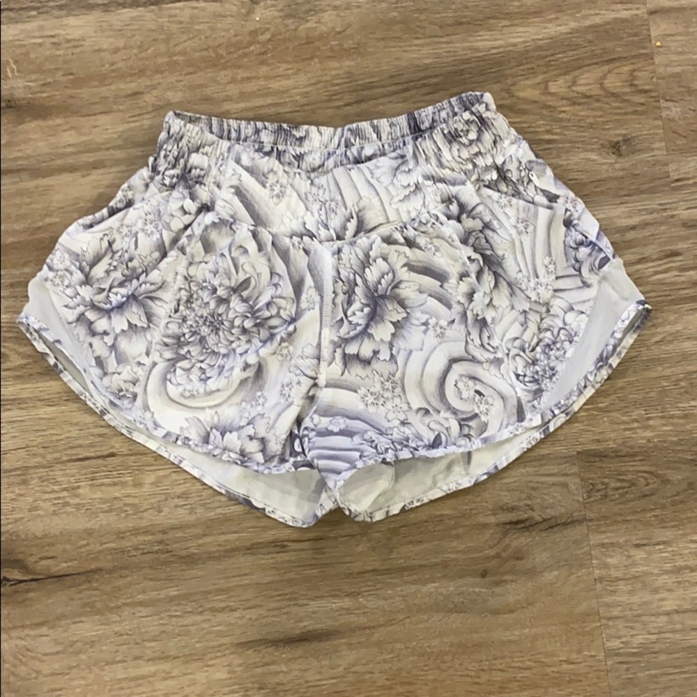 Flower designed lululemon shorts!